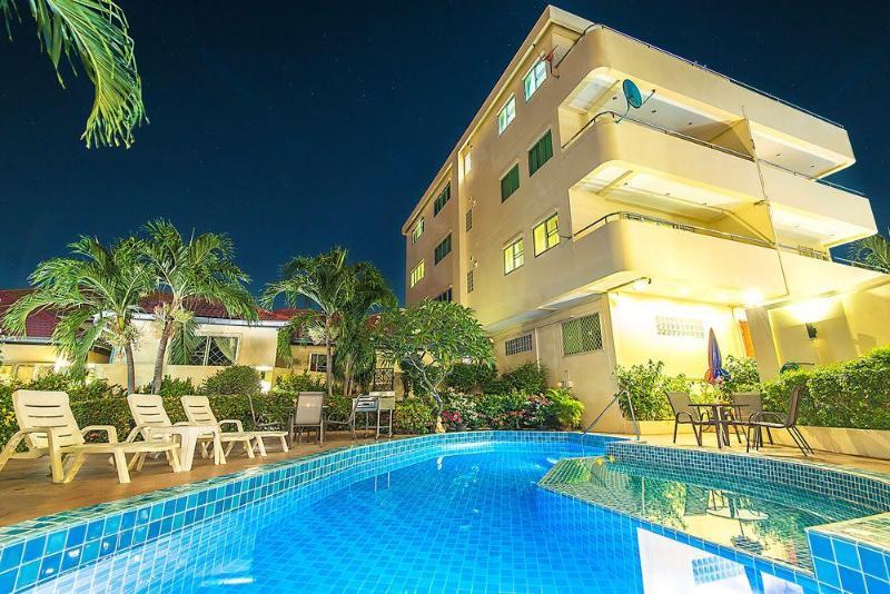 Butterfly Garden Boutique By Luxury View Ex Lg Apts And Villas, A Lifestyle Destination 1 To 3 Bedroom Units 110 To 190 Sqmtr, 2 Full Bathrooms, Rain Shower, Complete Kitchen, Free Fast Fiber Wifi, 55