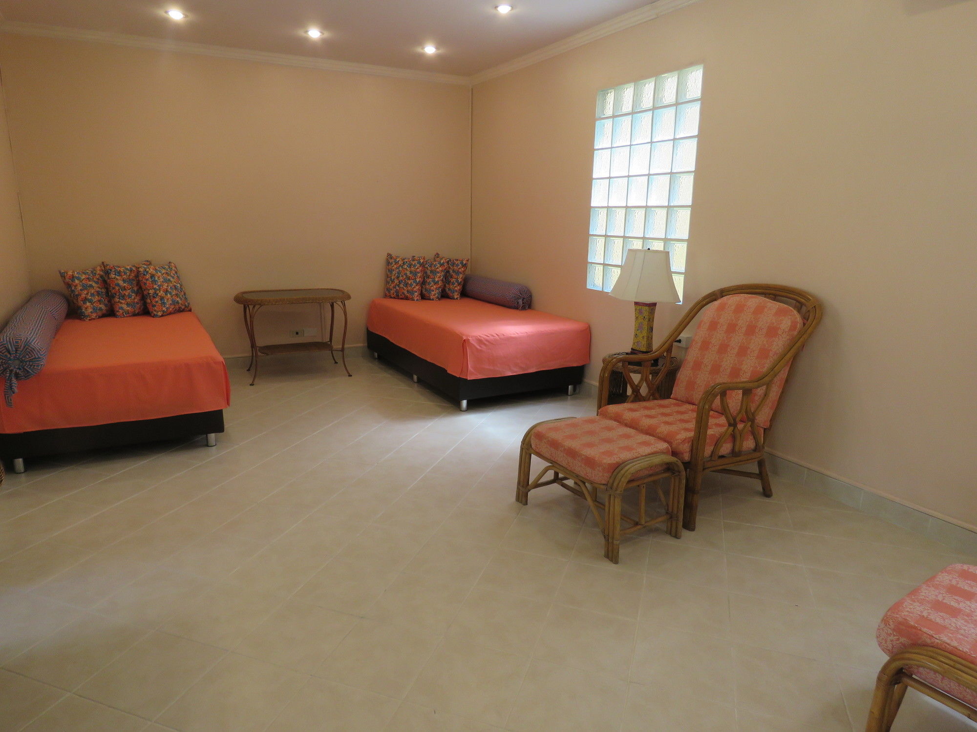 Butterfly Garden Boutique By Luxury View Ex Lg Apts And Villas, A Lifestyle Destination 1 To 3 Bedroom Units 110 To 190 Sqmtr, 2 Full Bathrooms, Rain Shower, Complete Kitchen, Free Fast Fiber Wifi, 55