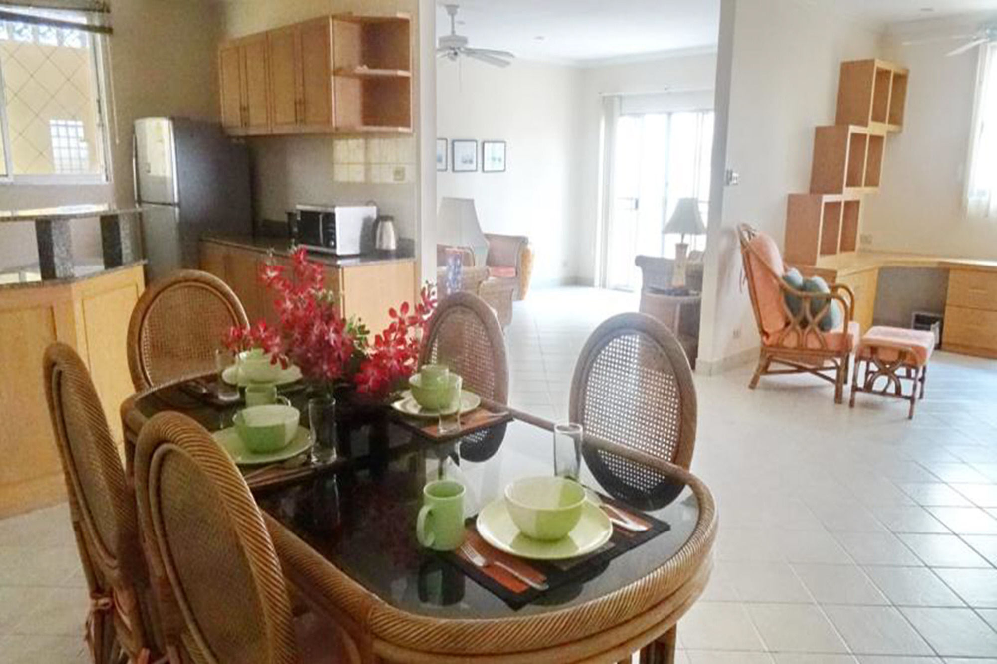 Butterfly Garden Boutique By Luxury View Ex Lg Apts And Villas, A Lifestyle Destination 1 To 3 Bedroom Units 110 To 190 Sqmtr, 2 Full Bathrooms, Rain Shower, Complete Kitchen, Free Fast Fiber Wifi, 55